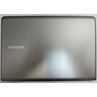 Крышка матрицы Samsung NP530U4C-S03RU с разбора
