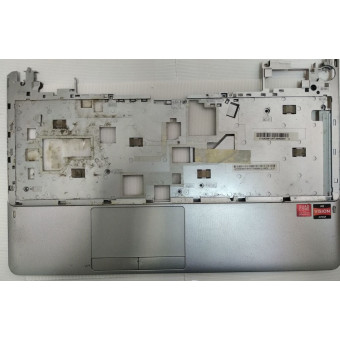 Верхняя часть корпуса Samsung NP355V5C-90MRU с разбора