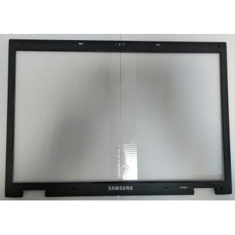 Рамка матрицы Samsung NP-R700-A002RU с разбора